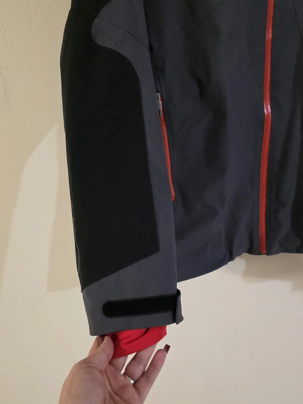 Spyder Men's Gray and Black Ski Jacket with Red Accents